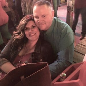 Meet your Posher, Cynthia